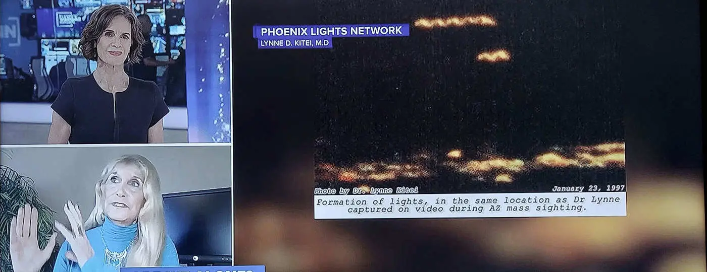 Phoenix Lights video; mass sighting, 1997.